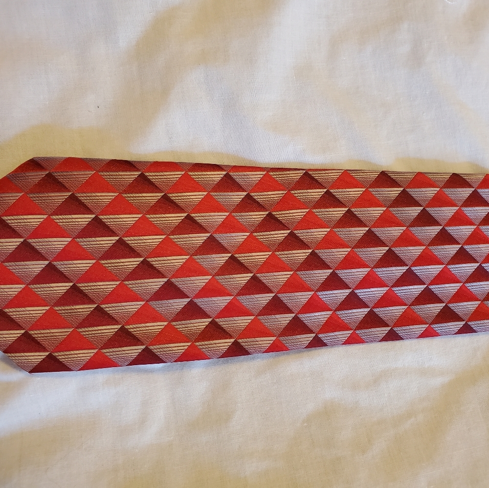 Men's necktie